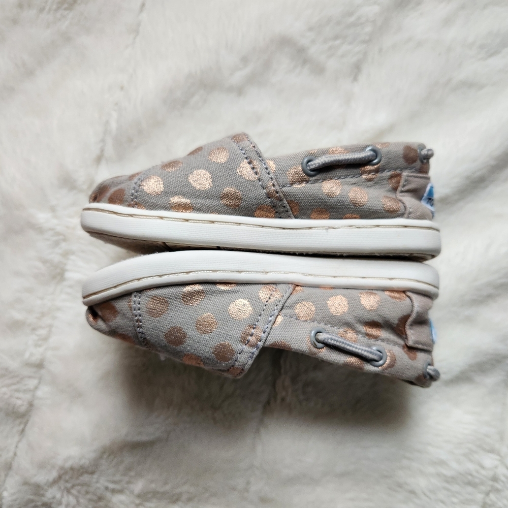 TOMS Bimini Shoes – Toddler Size 6 - Picture 5 of 8